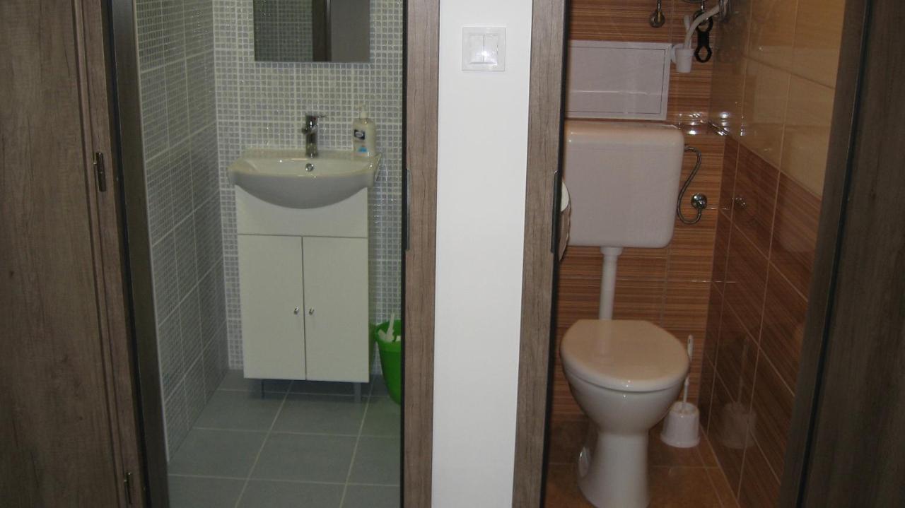 Hz Apartman Miskolc Lägenhet Exteriör bild